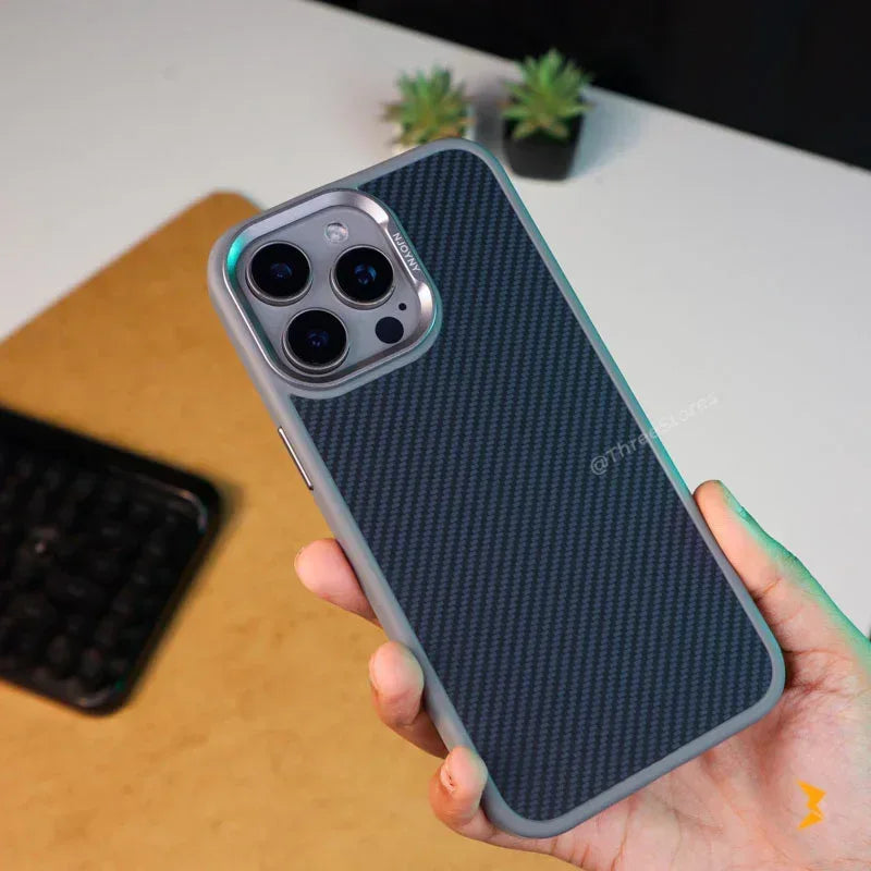 Carbon Blade Magsafe Case iPhone 16 Pro Max - Three