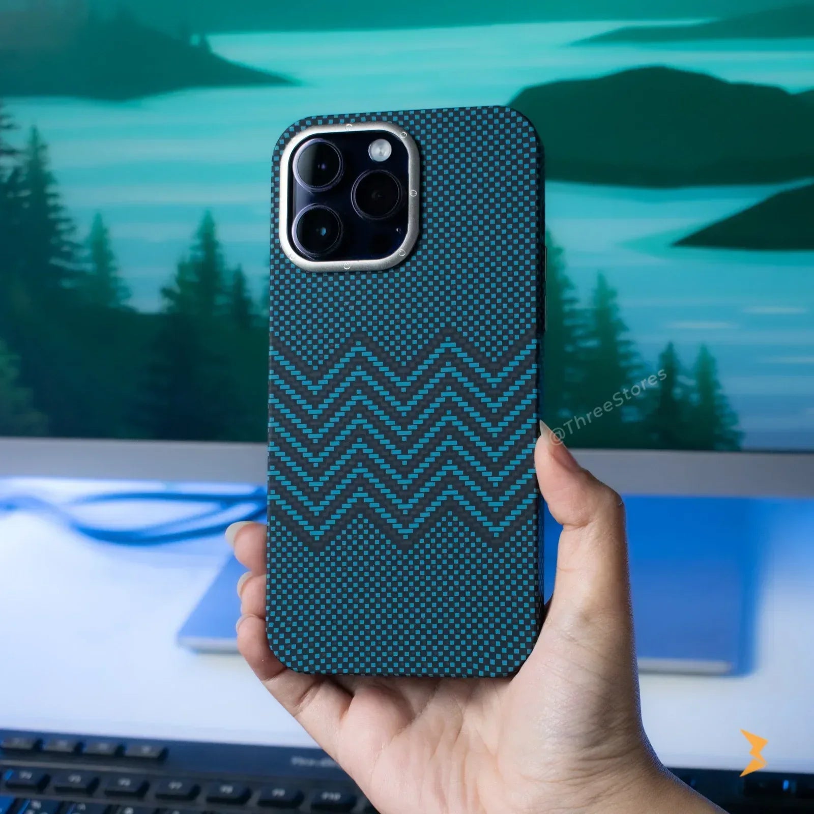 Carbon Fiber Case iPhone 15 Pro Max - Three