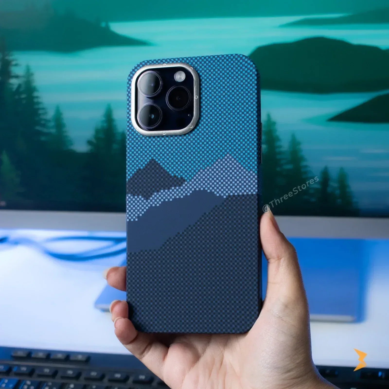 Carbon Fiber Case iPhone 13 Pro Max - Three