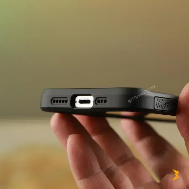 Carbon Ring Magsafe Case iPhone 15 - Three