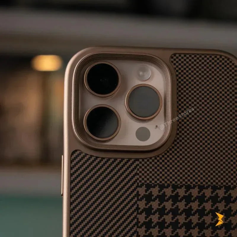 Checkered Carbon Fiber Case iPhone 16 Pro Max - Three