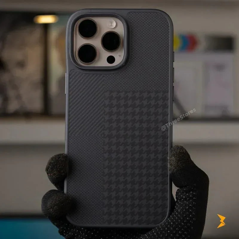 Checkered Carbon Fiber Case iPhone 16 Pro Max - Three