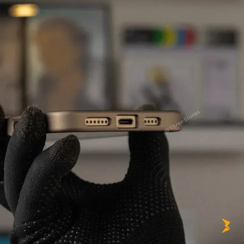 Checkered Carbon Fiber Case iPhone 16 Pro Max - Three
