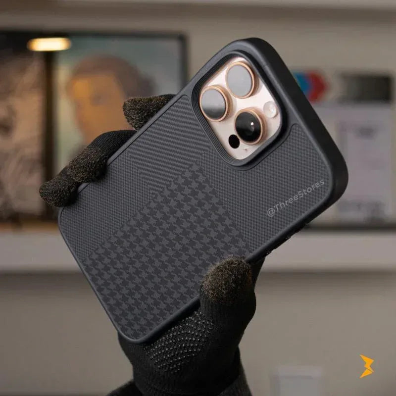 Checkered Carbon Fiber Case iPhone 16 Pro Max - Three