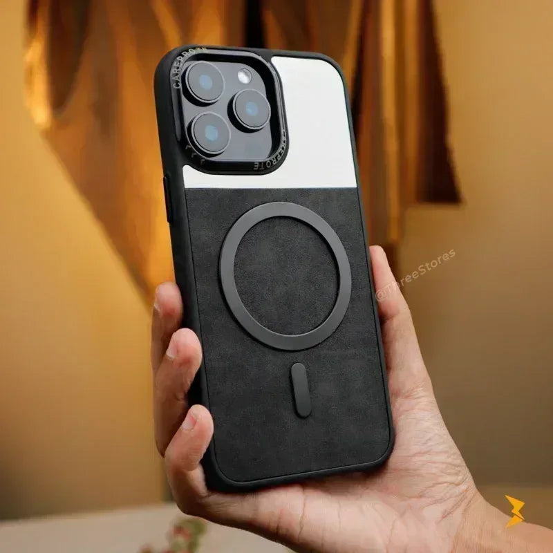 Clint Leather Magsafe Case iPhone 15 Pro - Three