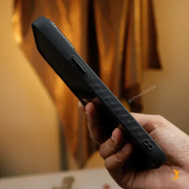 Clint Leather Magsafe Case iPhone 15 Pro - Three