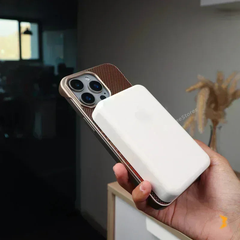 Cobalt Magsafe Case iPhone 16 Pro Max - Three