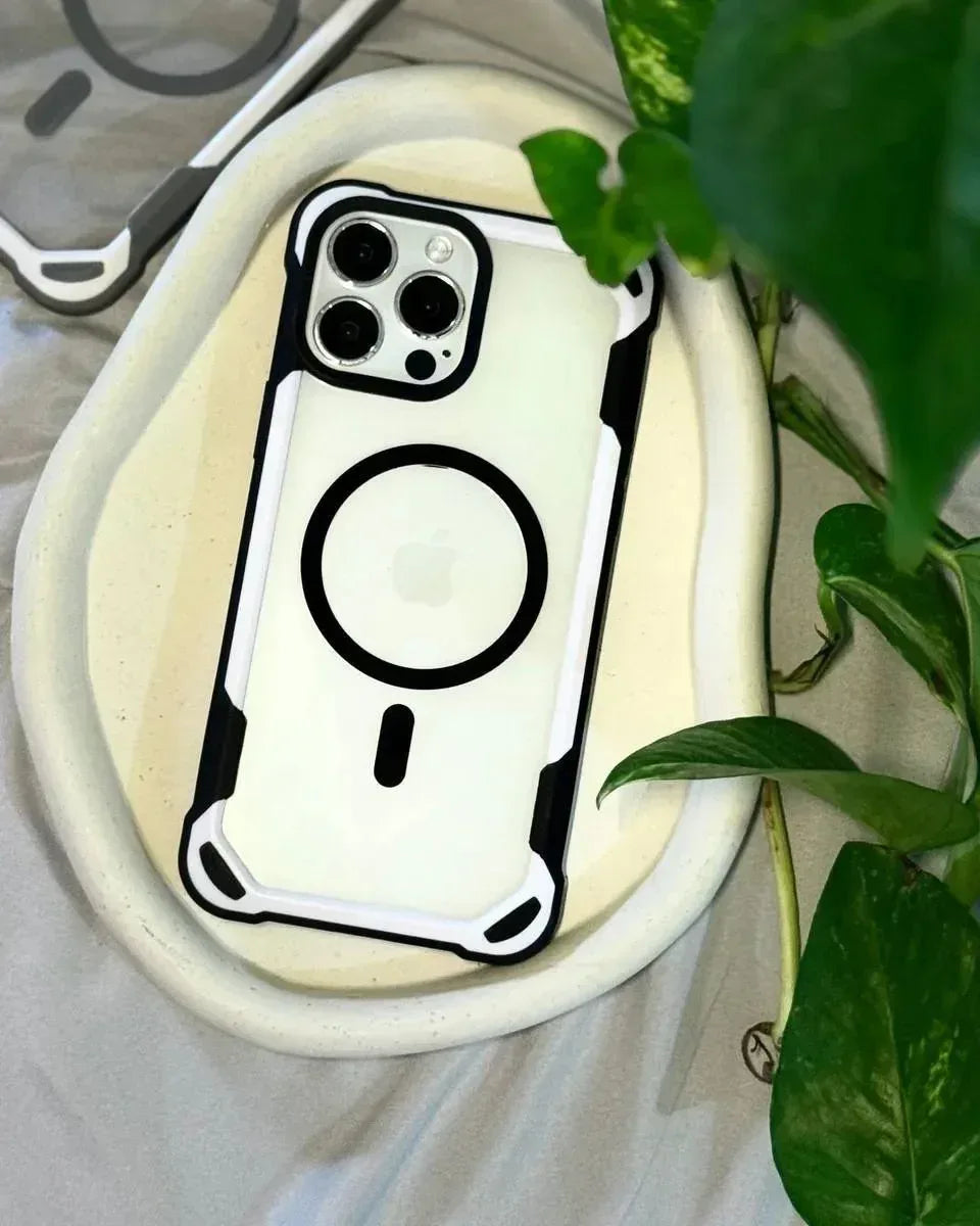 Colored Border Magsafe Case iPhone 15 Pro Max - Three