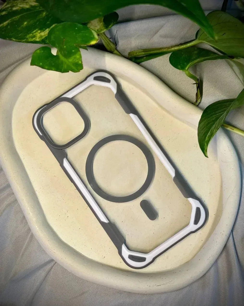 Colored Border Magsafe Case iPhone 14 Pro Max - Three