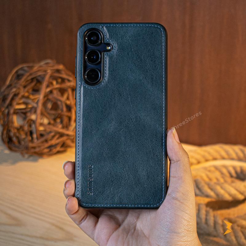 Cradle Leather Case Samsung A35 - Three