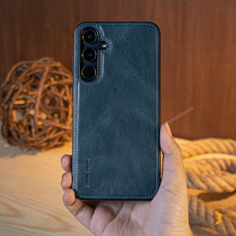 Cradle Leather Case Samsung A35 - Three