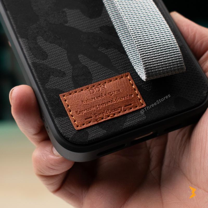 DDH Camo Hand Strap Case iPhone 15 Pro Max - Three