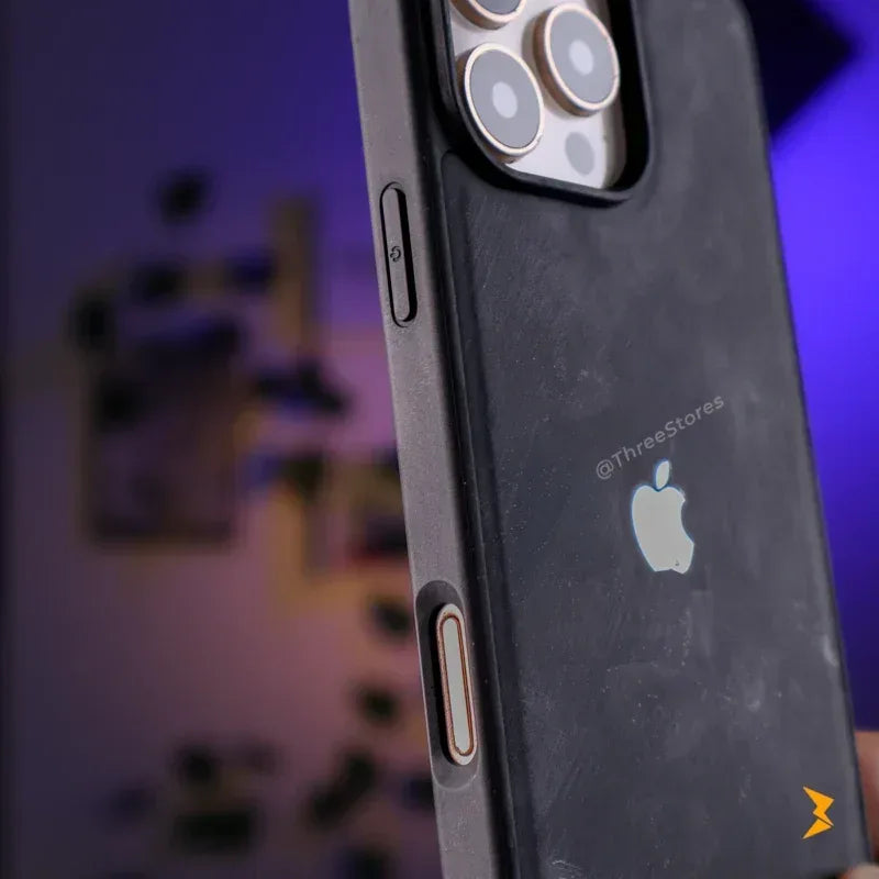 DK Leather Case iPhone 16 Pro Max - Three