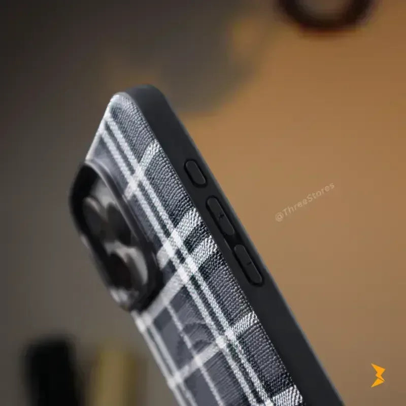 Denvo Fabric Magsafe Case iPhone 16 Pro Max - Three