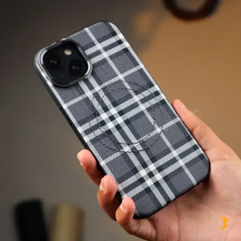 Denvo Fabric Magsafe Case iPhone 15 - Three