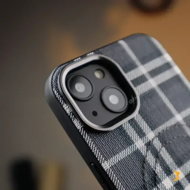 Denvo Fabric Magsafe Case iPhone 15 - Three