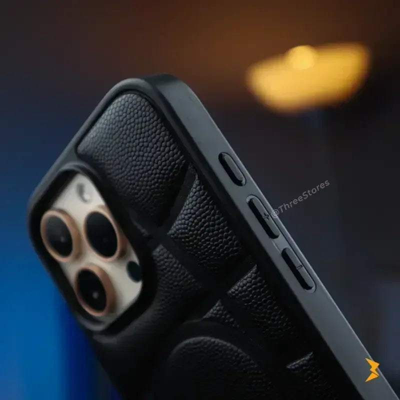 Dolod Bullon Leather Magsafe Case iPhone 16 Pro Max - Three