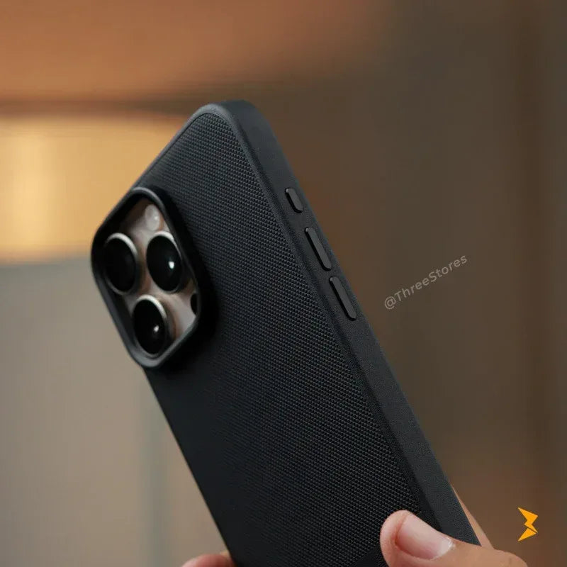 FaceDesign Leather case iPhone 16 Pro Max - Three