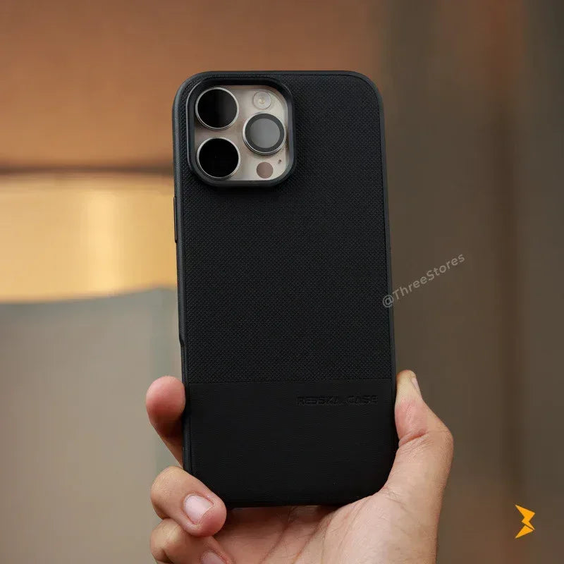 FaceDesign Leather case iPhone 16 Pro Max - Three
