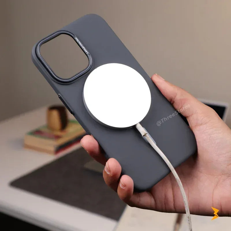 Fashion MagSafe Matte Case iPhone 16 - Three