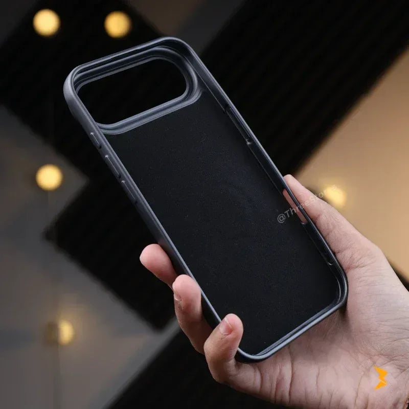 Feral Eye Case iPhone 17 Air - Three