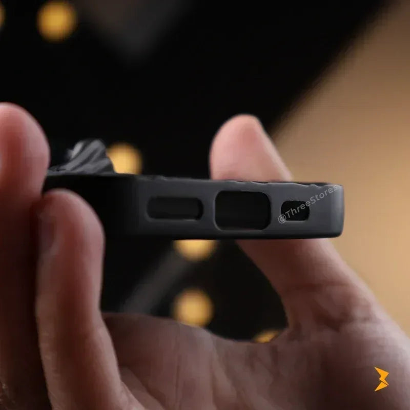 Feral Eye Case iPhone 17 - Three