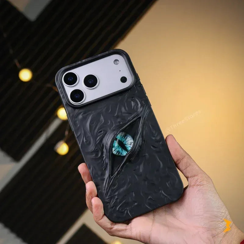 Feral Eye Case iPhone 17 Pro Max - Three