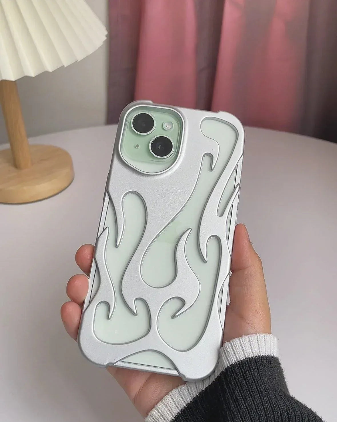 Flame Case iPhone 15 - Three