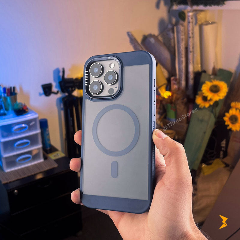 Focus Transparent Magsafe Case iPhone 15 Pro Max