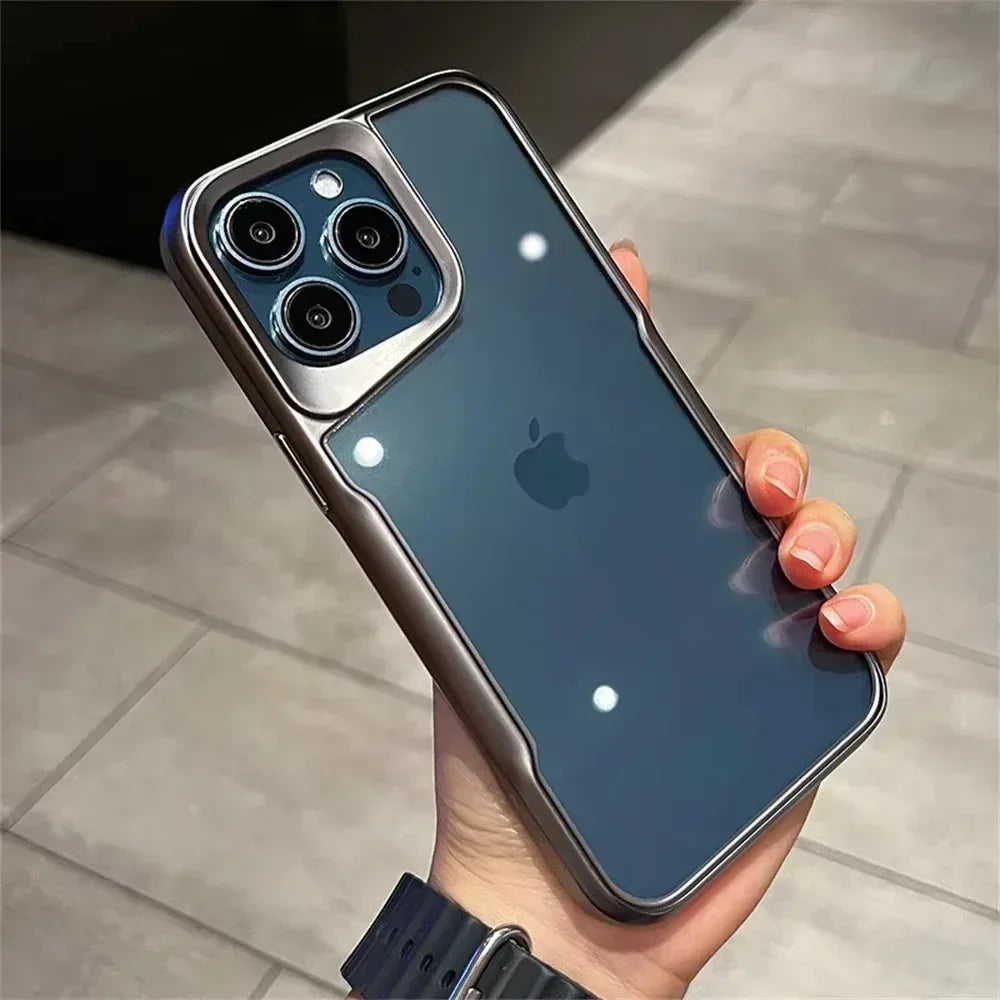 Gear4 Brilliance Transparent Case iPhone 13 Pro Max - Three