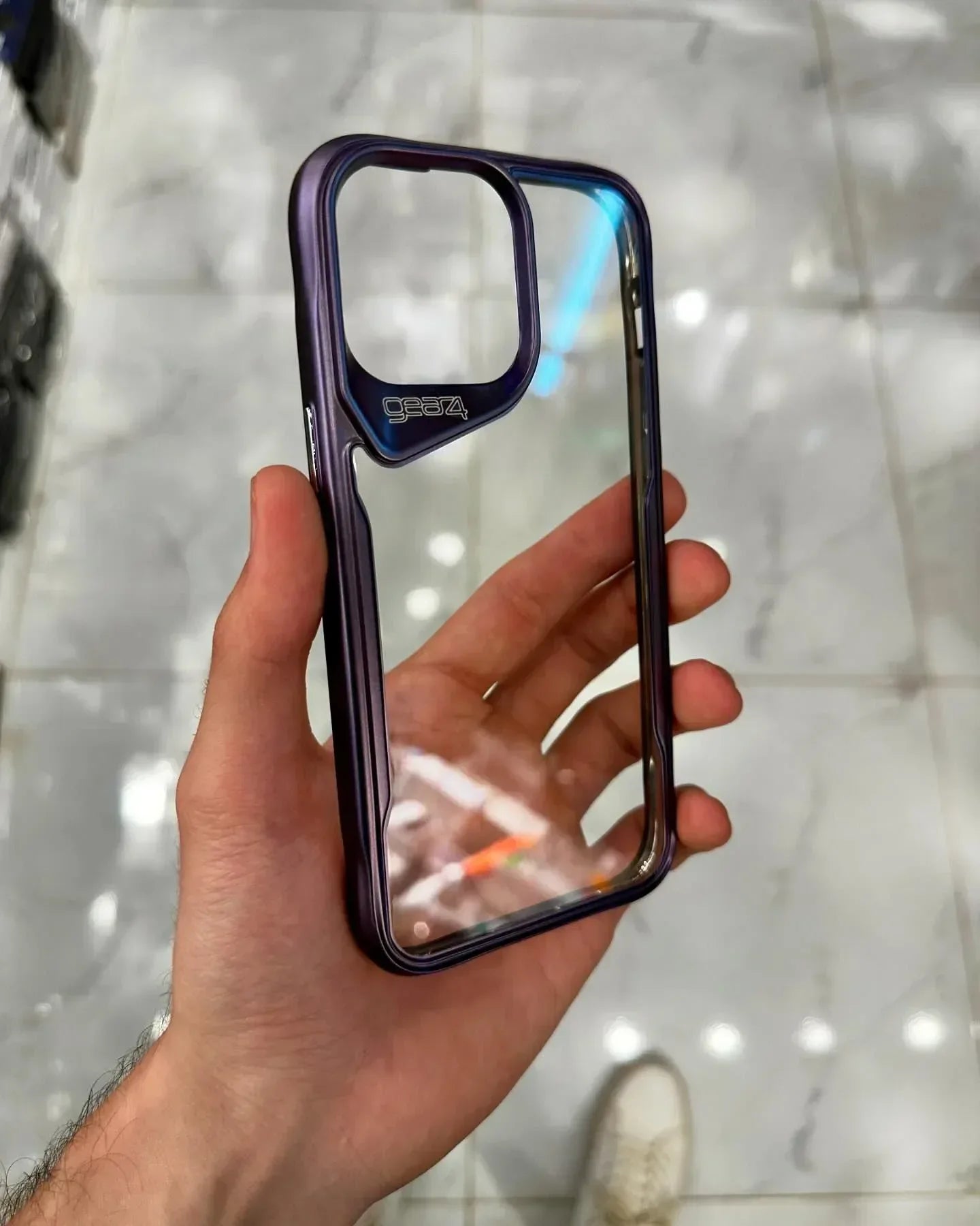 Gear4 Brilliance Transparent Case iPhone 14 Pro Max - Three