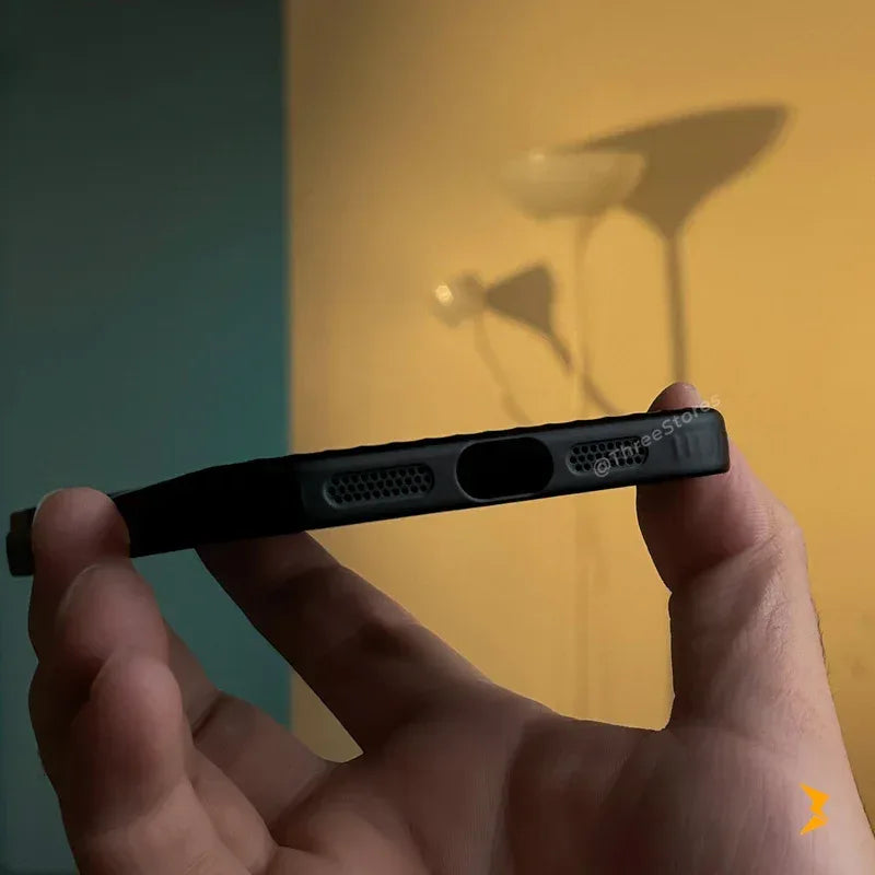 Geometric Stripes Case iPhone 16 Plus - Three