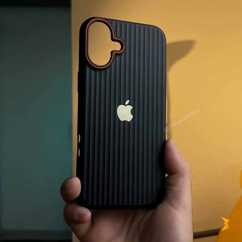 Geometric Stripes Case iPhone 16 Plus