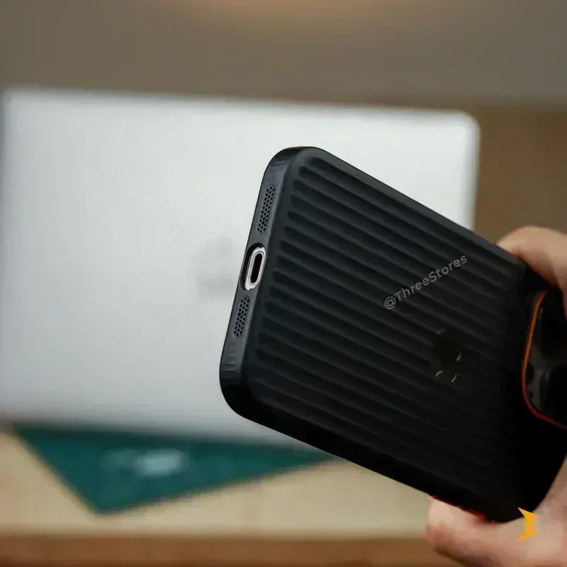 Geometric Stripes Case iPhone 16 Pro Max - Three