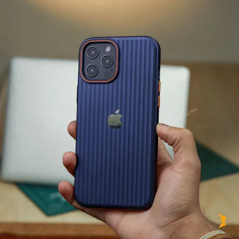 Geometric Stripes Case iPhone 16 Pro Max - Three