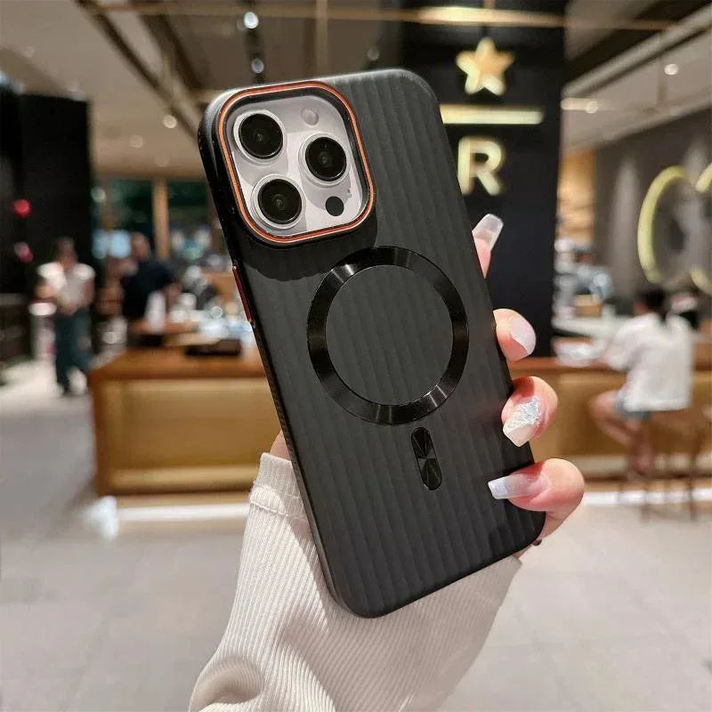 Geometric Stripes Magsafe Case iPhone 16 Pro Max - Three