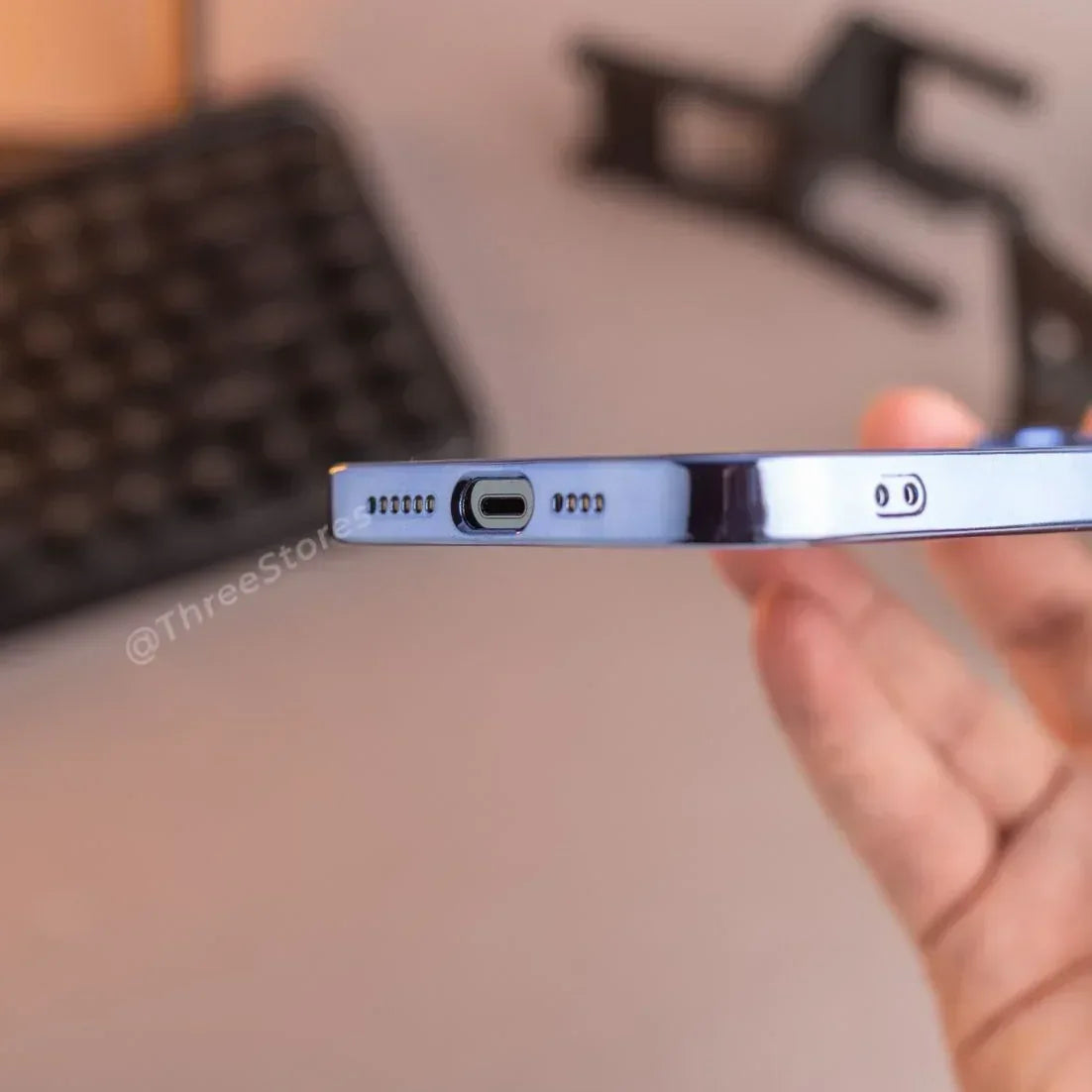 Glossy Magsafe Camera Protection Case iPhone 16 Pro Max - Three