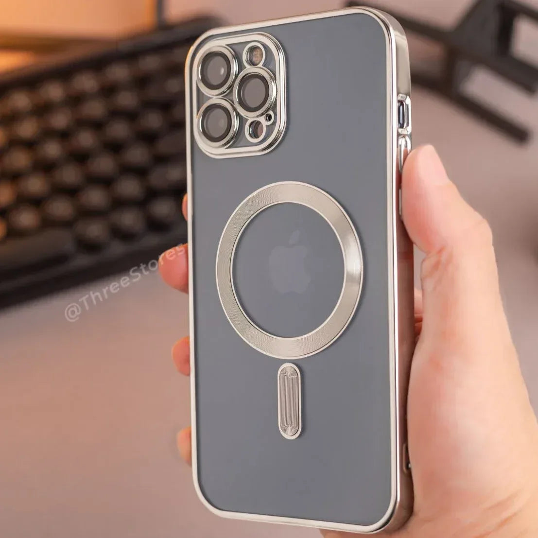 Glossy Magsafe Camera Protection Case iPhone 16 Pro - Three