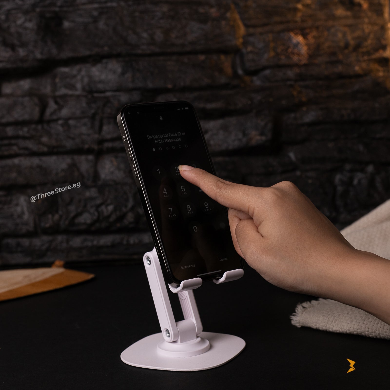 Go-Des Foldable 360° Rotating Metal Stand GD-HD757