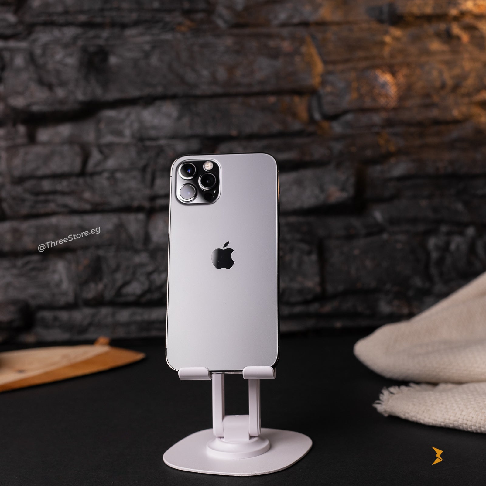 Go-Des Foldable 360° Rotating Metal Stand GD-HD757