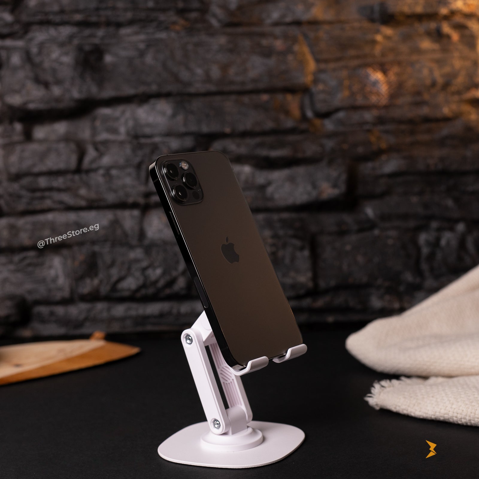 Go-Des Foldable 360° Rotating Metal Stand GD-HD757