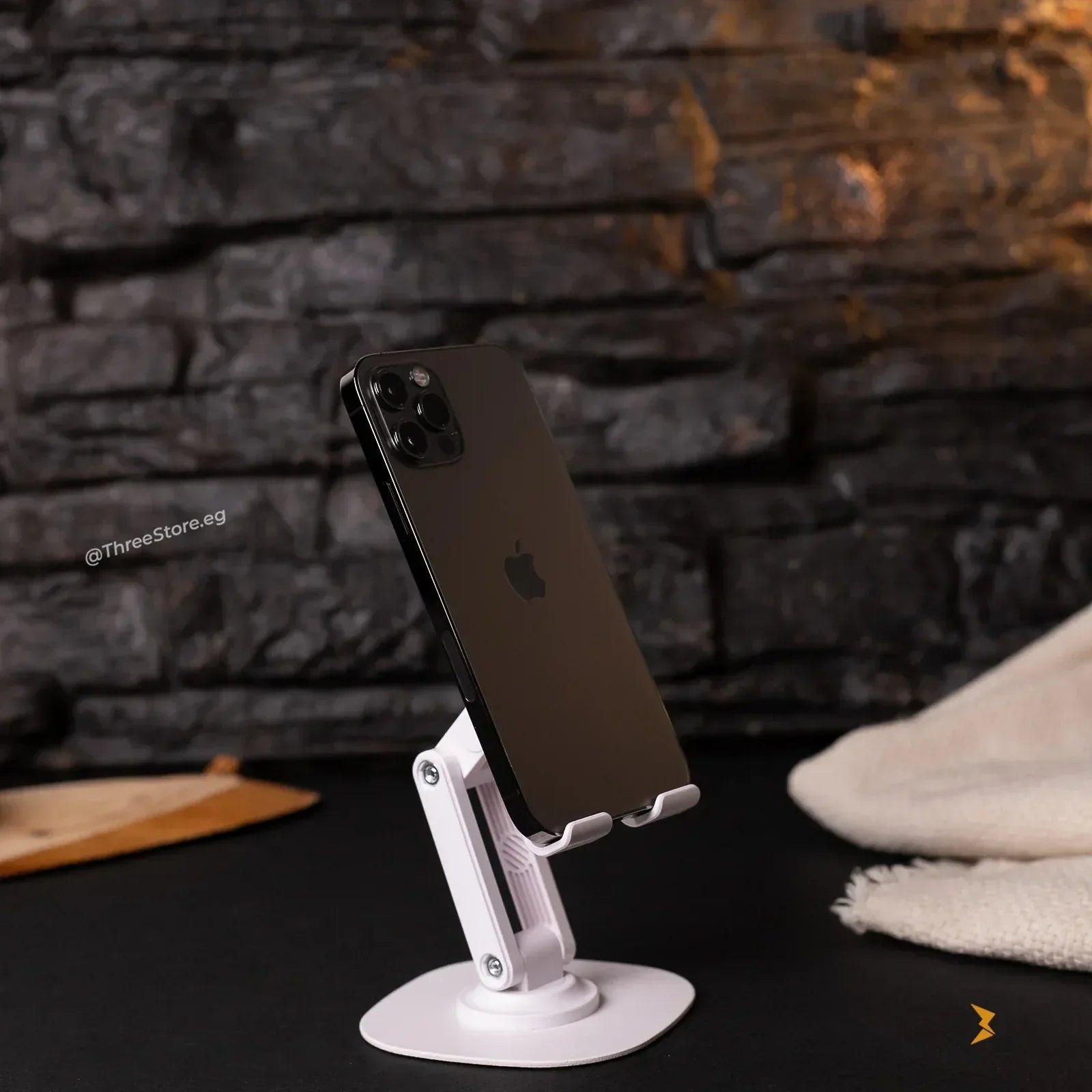 Go-Des Foldable 360° Rotating Metal Stand GD-HD757 - Three