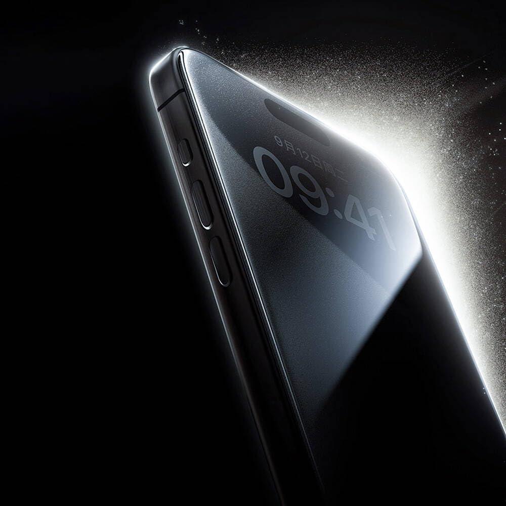 Green Privacy Screen Protector iPhone 16 Pro - Three