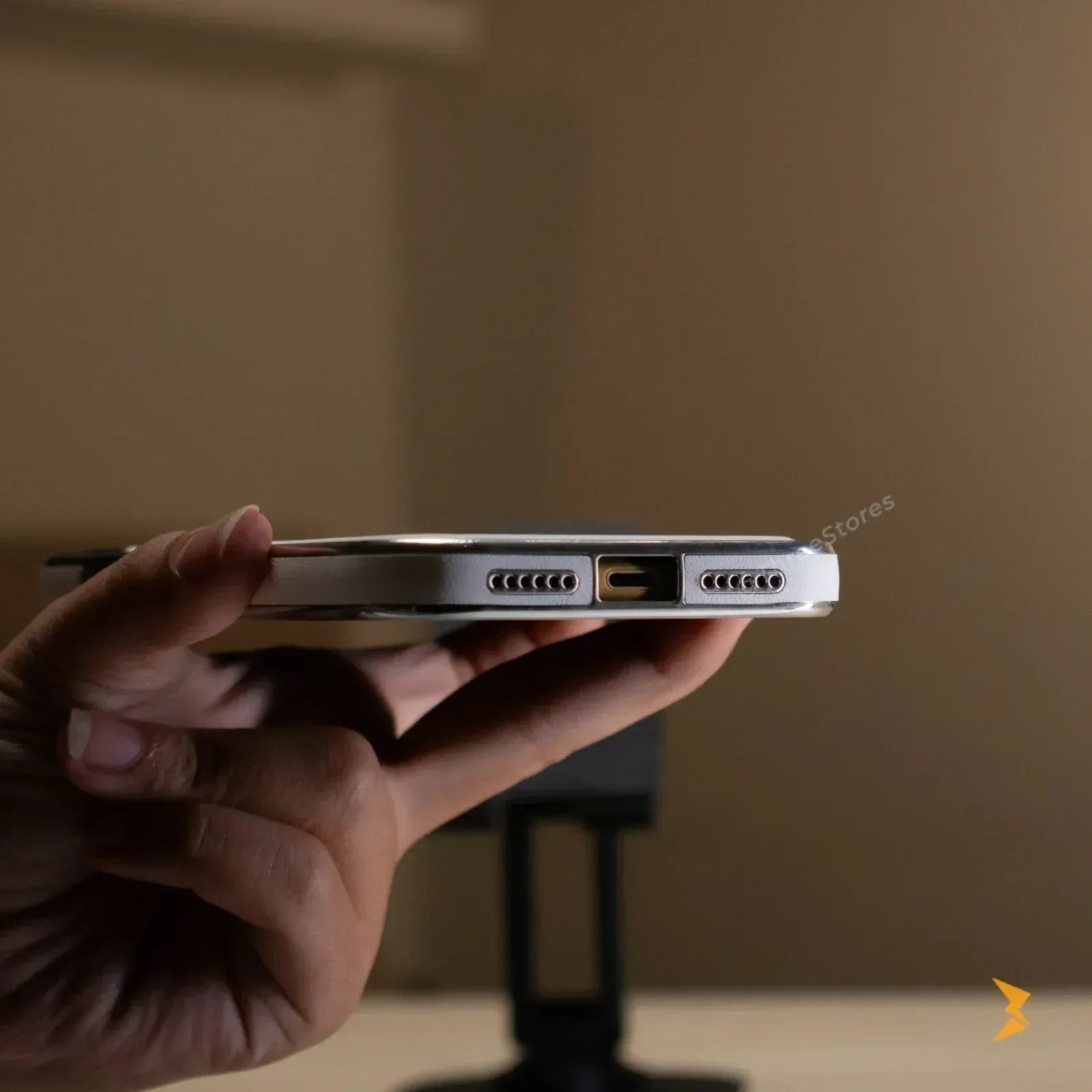 Guardian Leather Case iPhone 11 - Three