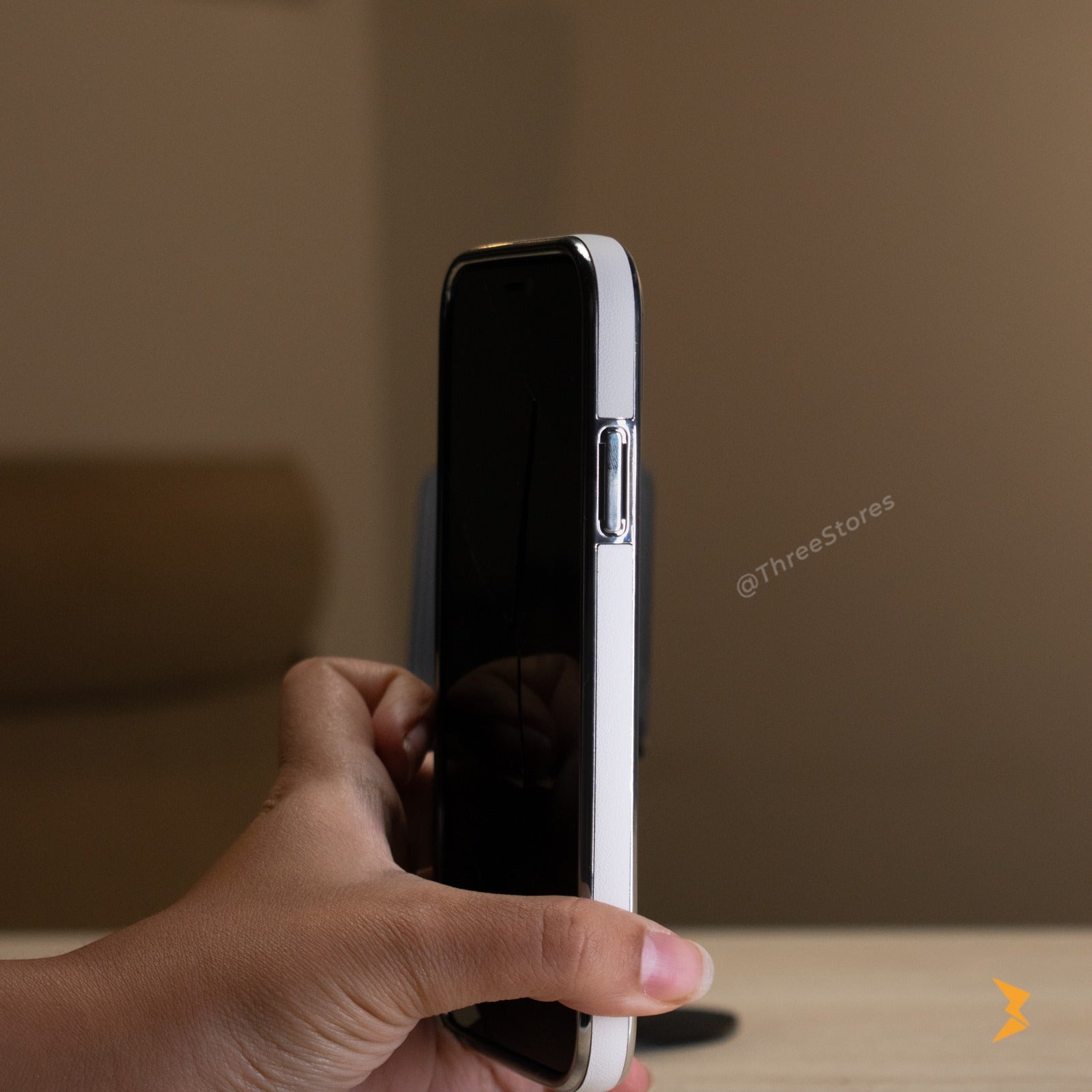 Guardian Leather Case iPhone 11