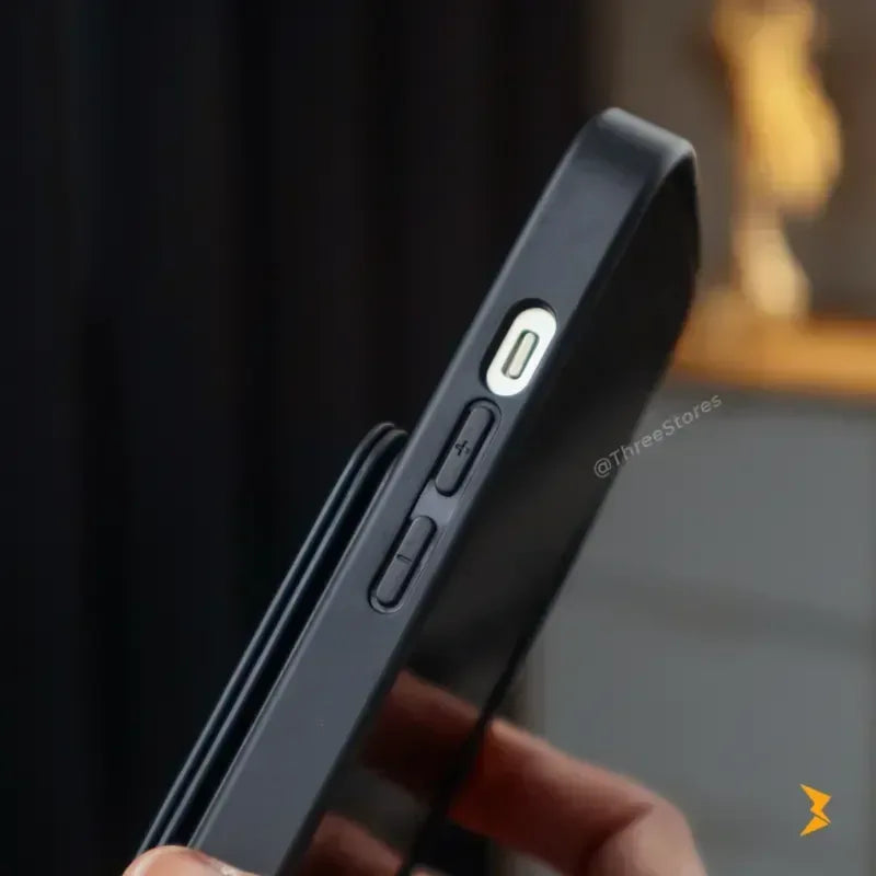 HDD Fixon Magnetic Stand Case iPhone 15 - Three