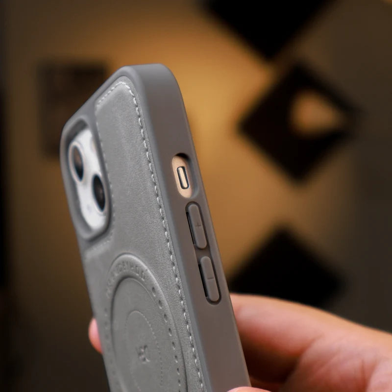HDD Leather Dots Magsafe Case iPhone 15