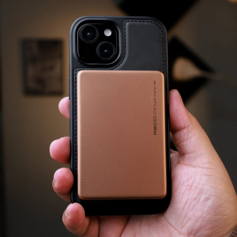 HDD Leather Dots Magsafe Case iPhone 15