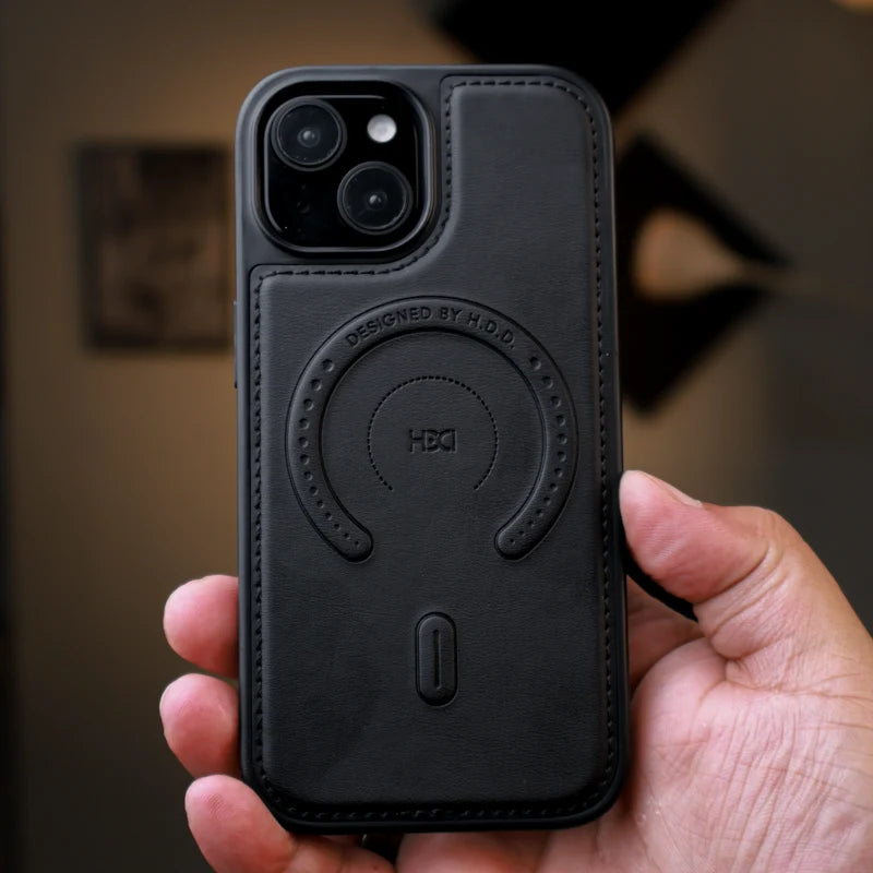 HDD Leather Dots Magsafe Case iPhone 15