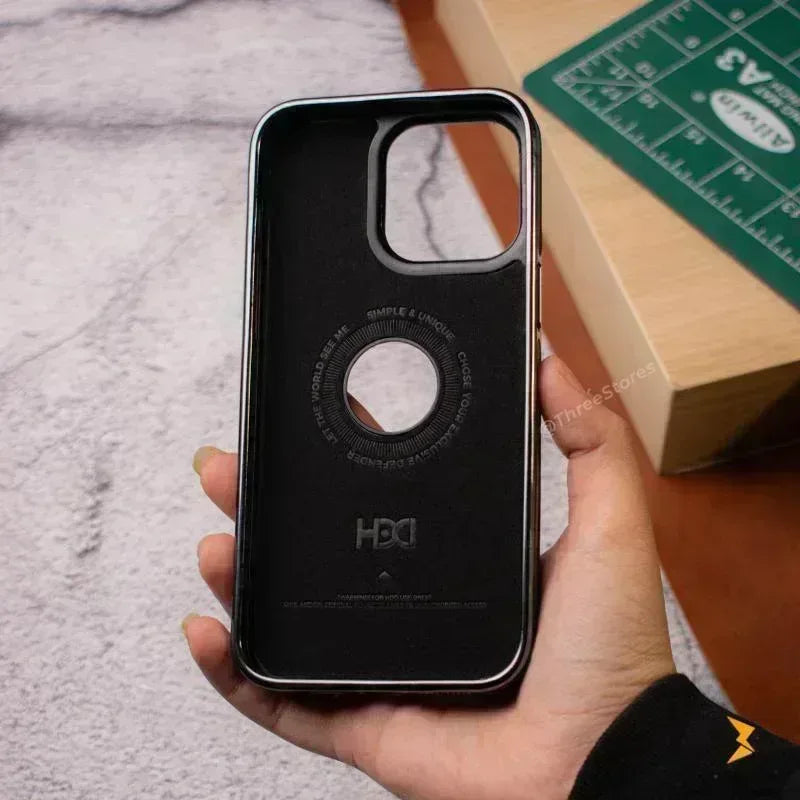 HDD Volt Shield Case iPhone 16 Pro - Three